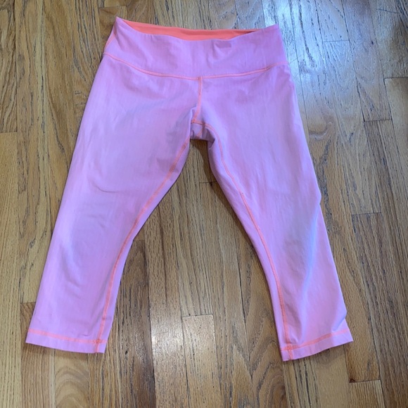 lululemon athletica Pants - Lululemon Capris
